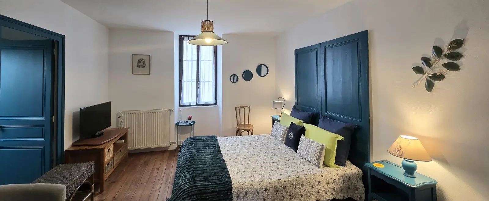 Chambre d’hôtes lumineuse au Buisson-de-Cadouin en Dordogne